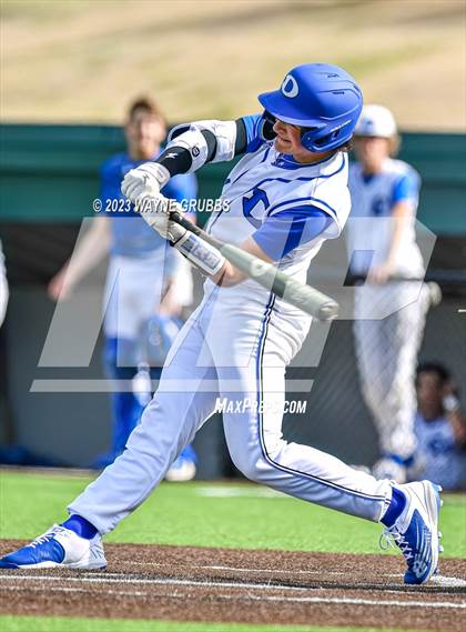 Thumbnail 1 in Hallsville vs. Decatur (Longview Lobo Invitational) photogallery.