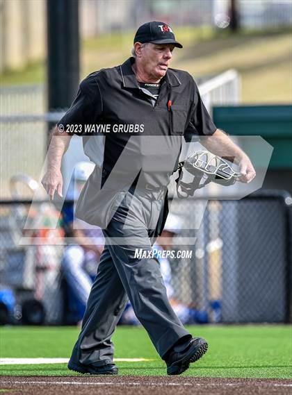 Thumbnail 2 in Hallsville vs. Decatur (Longview Lobo Invitational) photogallery.