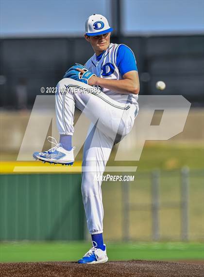 Thumbnail 1 in Hallsville vs. Decatur (Longview Lobo Invitational) photogallery.