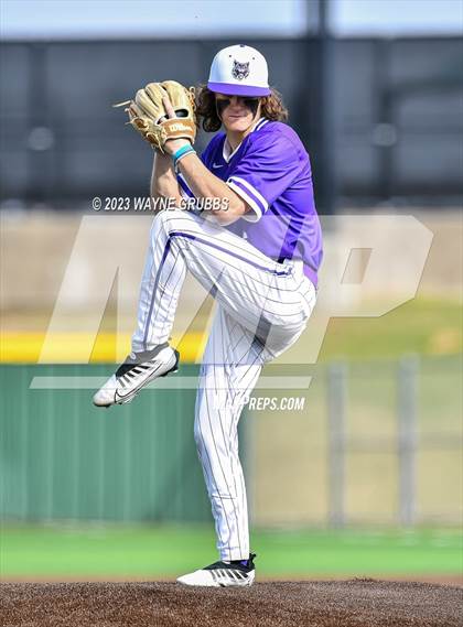 Thumbnail 2 in Hallsville vs. Decatur (Longview Lobo Invitational) photogallery.