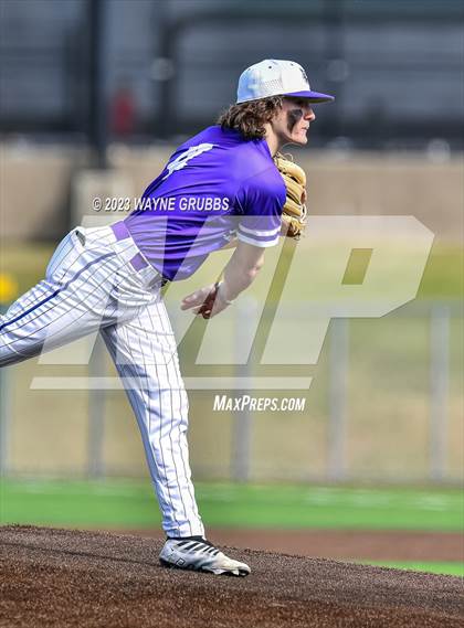 Thumbnail 1 in Hallsville vs. Decatur (Longview Lobo Invitational) photogallery.