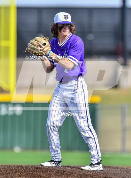 Thumbnail 1 in Hallsville vs. Decatur (Longview Lobo Invitational) photogallery.