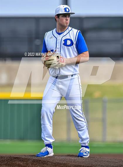 Thumbnail 2 in Hallsville vs. Decatur (Longview Lobo Invitational) photogallery.