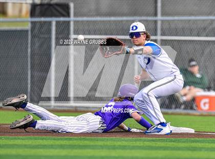Thumbnail 2 in Hallsville vs. Decatur (Longview Lobo Invitational) photogallery.