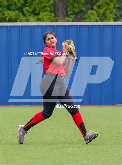 Thumbnail 3 in Tyler Legacy @ Sachse (UIL 6A Bi-District Playoff) photogallery.