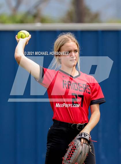 Thumbnail 2 in Tyler Legacy @ Sachse (UIL 6A Bi-District Playoff) photogallery.