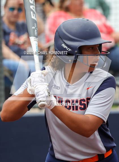 Thumbnail 2 in Tyler Legacy @ Sachse (UIL 6A Bi-District Playoff) photogallery.
