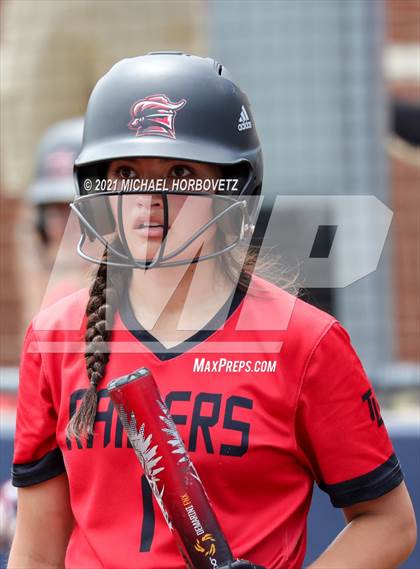 Thumbnail 2 in Tyler Legacy @ Sachse (UIL 6A Bi-District Playoff) photogallery.