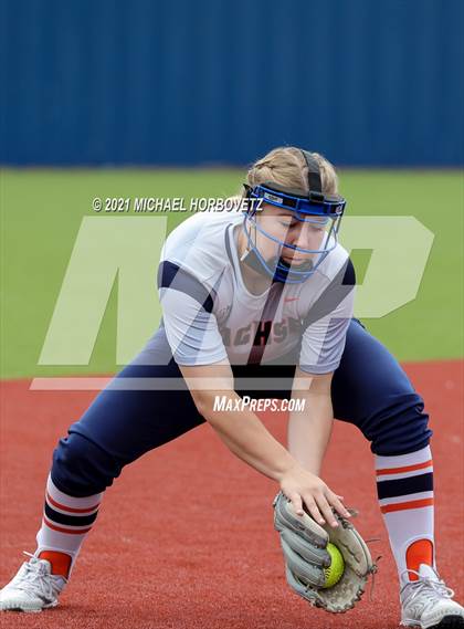 Thumbnail 3 in Tyler Legacy @ Sachse (UIL 6A Bi-District Playoff) photogallery.