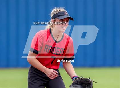 Thumbnail 1 in Tyler Legacy @ Sachse (UIL 6A Bi-District Playoff) photogallery.