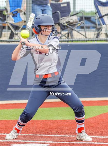 Thumbnail 3 in Tyler Legacy @ Sachse (UIL 6A Bi-District Playoff) photogallery.