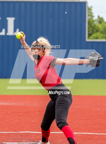Thumbnail 1 in Tyler Legacy @ Sachse (UIL 6A Bi-District Playoff) photogallery.