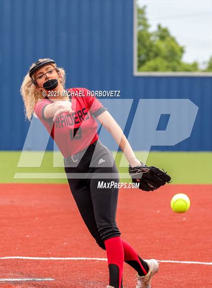 Thumbnail 1 in Tyler Legacy @ Sachse (UIL 6A Bi-District Playoff) photogallery.