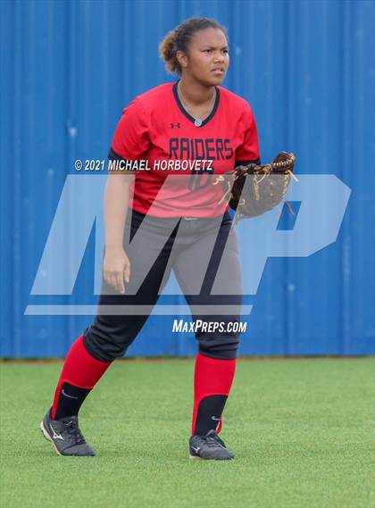 Thumbnail 2 in Tyler Legacy @ Sachse (UIL 6A Bi-District Playoff) photogallery.