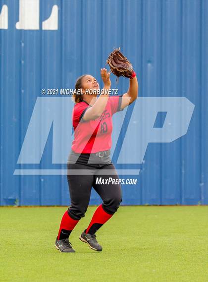 Thumbnail 3 in Tyler Legacy @ Sachse (UIL 6A Bi-District Playoff) photogallery.