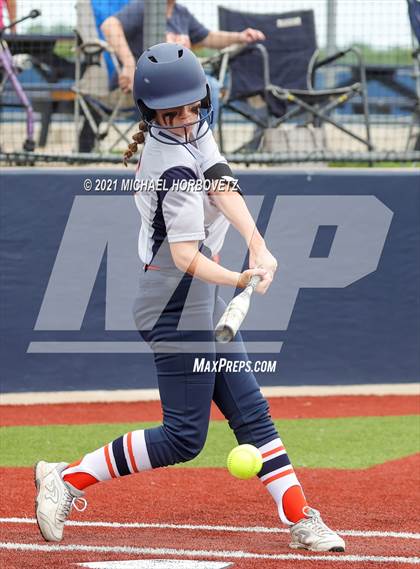 Thumbnail 1 in Tyler Legacy @ Sachse (UIL 6A Bi-District Playoff) photogallery.