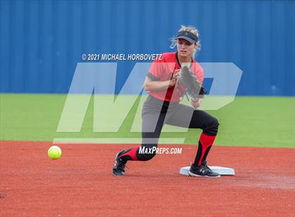 Thumbnail 1 in Tyler Legacy @ Sachse (UIL 6A Bi-District Playoff) photogallery.