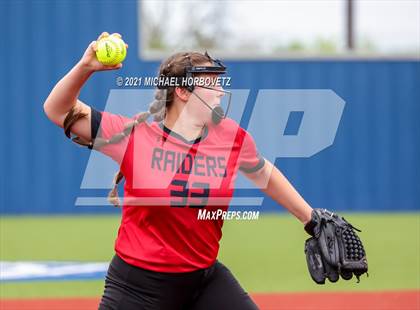 Thumbnail 1 in Tyler Legacy @ Sachse (UIL 6A Bi-District Playoff) photogallery.