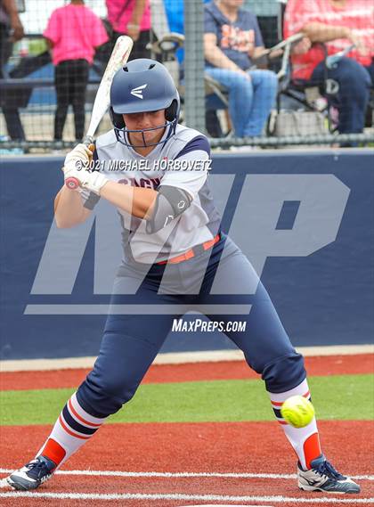 Thumbnail 1 in Tyler Legacy @ Sachse (UIL 6A Bi-District Playoff) photogallery.