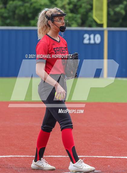 Thumbnail 3 in Tyler Legacy @ Sachse (UIL 6A Bi-District Playoff) photogallery.