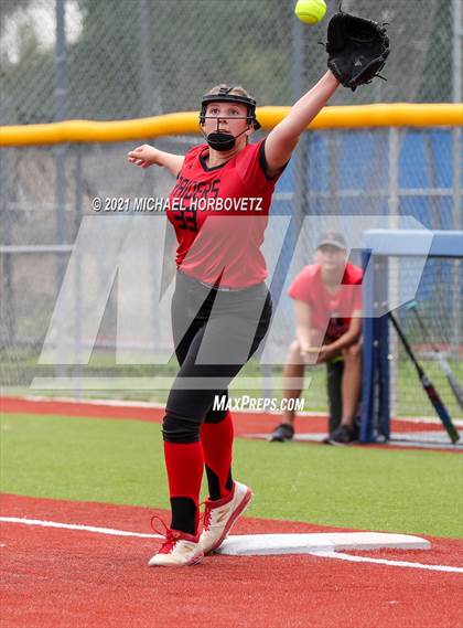 Thumbnail 1 in Tyler Legacy @ Sachse (UIL 6A Bi-District Playoff) photogallery.