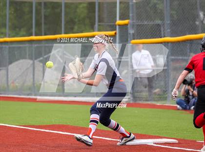 Thumbnail 2 in Tyler Legacy @ Sachse (UIL 6A Bi-District Playoff) photogallery.