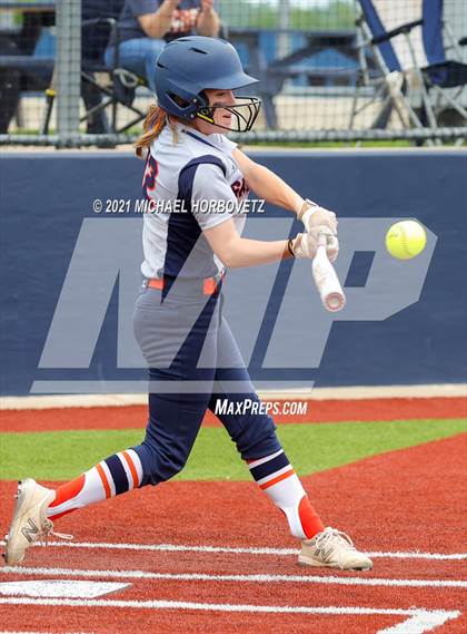 Thumbnail 1 in Tyler Legacy @ Sachse (UIL 6A Bi-District Playoff) photogallery.