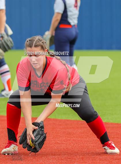 Thumbnail 3 in Tyler Legacy @ Sachse (UIL 6A Bi-District Playoff) photogallery.