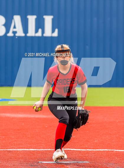 Thumbnail 1 in Tyler Legacy @ Sachse (UIL 6A Bi-District Playoff) photogallery.