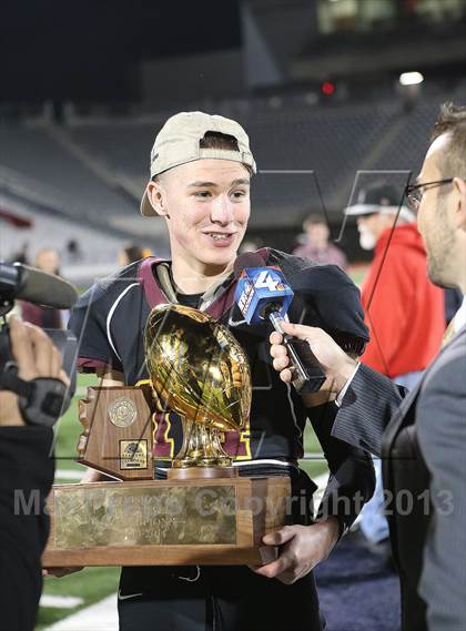 Thumbnail 1 in Salpointe Catholic vs. Chaparral (AIA D2 Final) photogallery.
