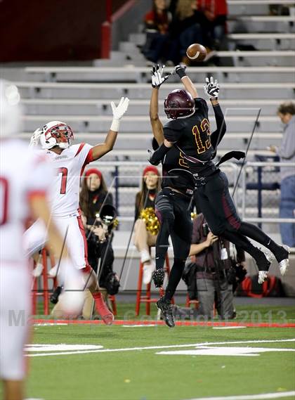 Thumbnail 2 in Salpointe Catholic vs. Chaparral (AIA D2 Final) photogallery.