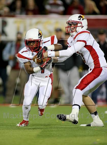 Thumbnail 1 in Salpointe Catholic vs. Chaparral (AIA D2 Final) photogallery.
