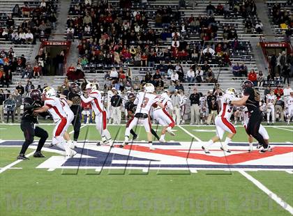 Thumbnail 3 in Salpointe Catholic vs. Chaparral (AIA D2 Final) photogallery.