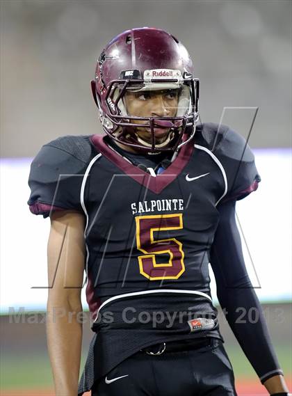 Thumbnail 2 in Salpointe Catholic vs. Chaparral (AIA D2 Final) photogallery.