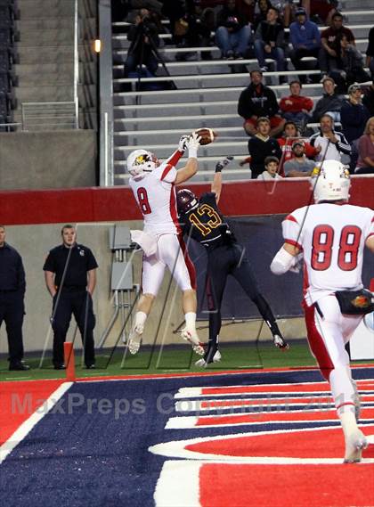 Thumbnail 2 in Salpointe Catholic vs. Chaparral (AIA D2 Final) photogallery.