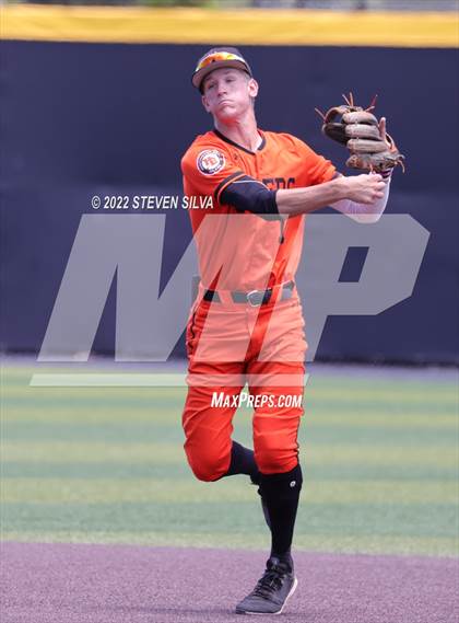 Thumbnail 2 in Huntington Beach vs. JSerra Catholic (CIF SoCal Regional D1 Final) photogallery.