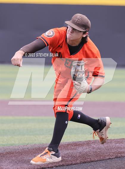 Thumbnail 2 in Huntington Beach vs. JSerra Catholic (CIF SoCal Regional D1 Final) photogallery.