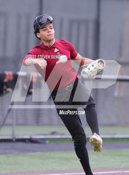 Thumbnail 2 in Huntington Beach vs. JSerra Catholic (CIF SoCal Regional D1 Final) photogallery.