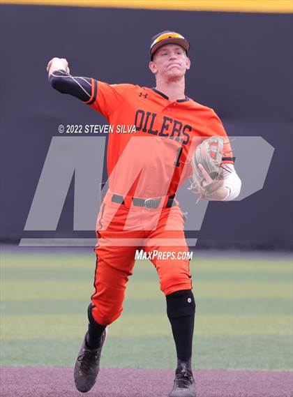 Thumbnail 3 in Huntington Beach vs. JSerra Catholic (CIF SoCal Regional D1 Final) photogallery.