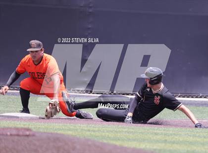 Thumbnail 2 in Huntington Beach vs. JSerra Catholic (CIF SoCal Regional D1 Final) photogallery.