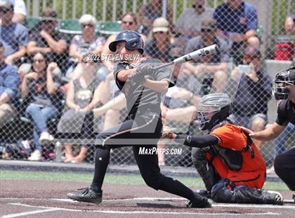Thumbnail 1 in Huntington Beach vs. JSerra Catholic (CIF SoCal Regional D1 Final) photogallery.