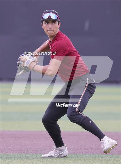 Thumbnail 3 in Huntington Beach vs. JSerra Catholic (CIF SoCal Regional D1 Final) photogallery.