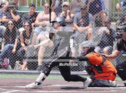 Thumbnail 1 in Huntington Beach vs. JSerra Catholic (CIF SoCal Regional D1 Final) photogallery.