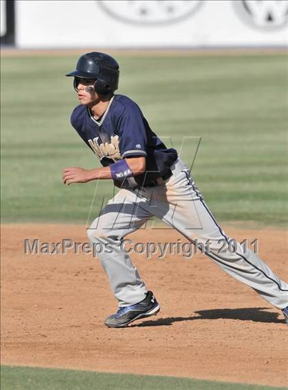 Thumbnail 3 in JW North vs. Lakewood (CIF SS D1 Semifinal) photogallery.