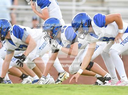Thumbnail 1 in Newkirk @ Casady photogallery.