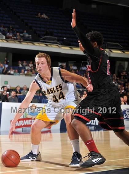 Thumbnail 3 in Arroyo Grande vs. Pasadena (CIF SS D3AAA Final) photogallery.