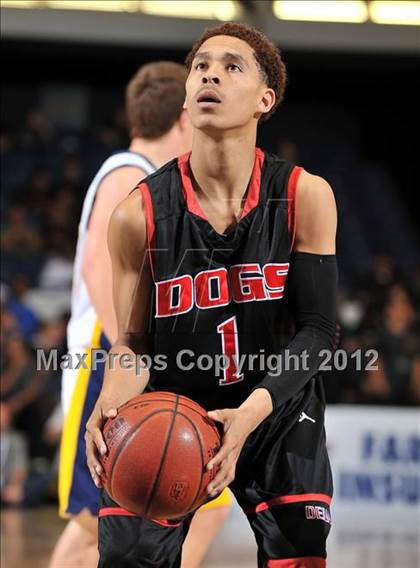 Thumbnail 1 in Arroyo Grande vs. Pasadena (CIF SS D3AAA Final) photogallery.