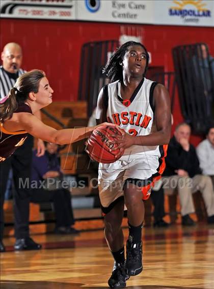 Thumbnail 3 in Madison Academy vs. Austin (Huntsville Times Ladies Classic) photogallery.