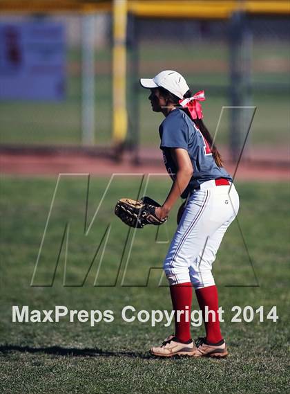 Thumbnail 2 in Tucson High Magnet School vs Marana (Tucson High Badger Invitational) photogallery.