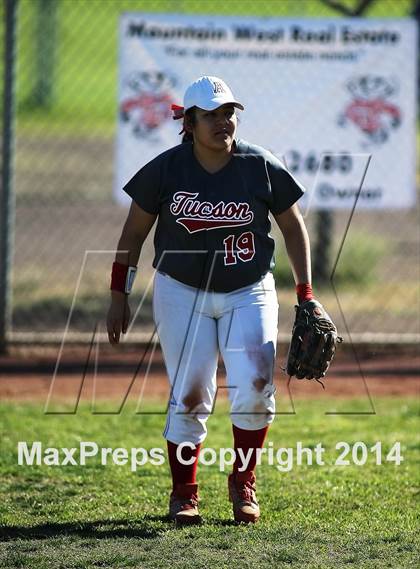 Thumbnail 2 in Tucson High Magnet School vs Marana (Tucson High Badger Invitational) photogallery.